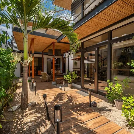 Zen House Hotel
