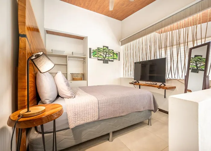 Zen House * Playa Avellana